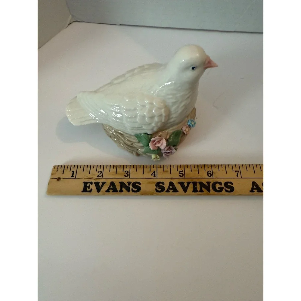 Vintage Heritage House Porcelain Bird Music Box Floral Grandma Cottage Core